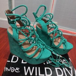 Wrap Around Wedges